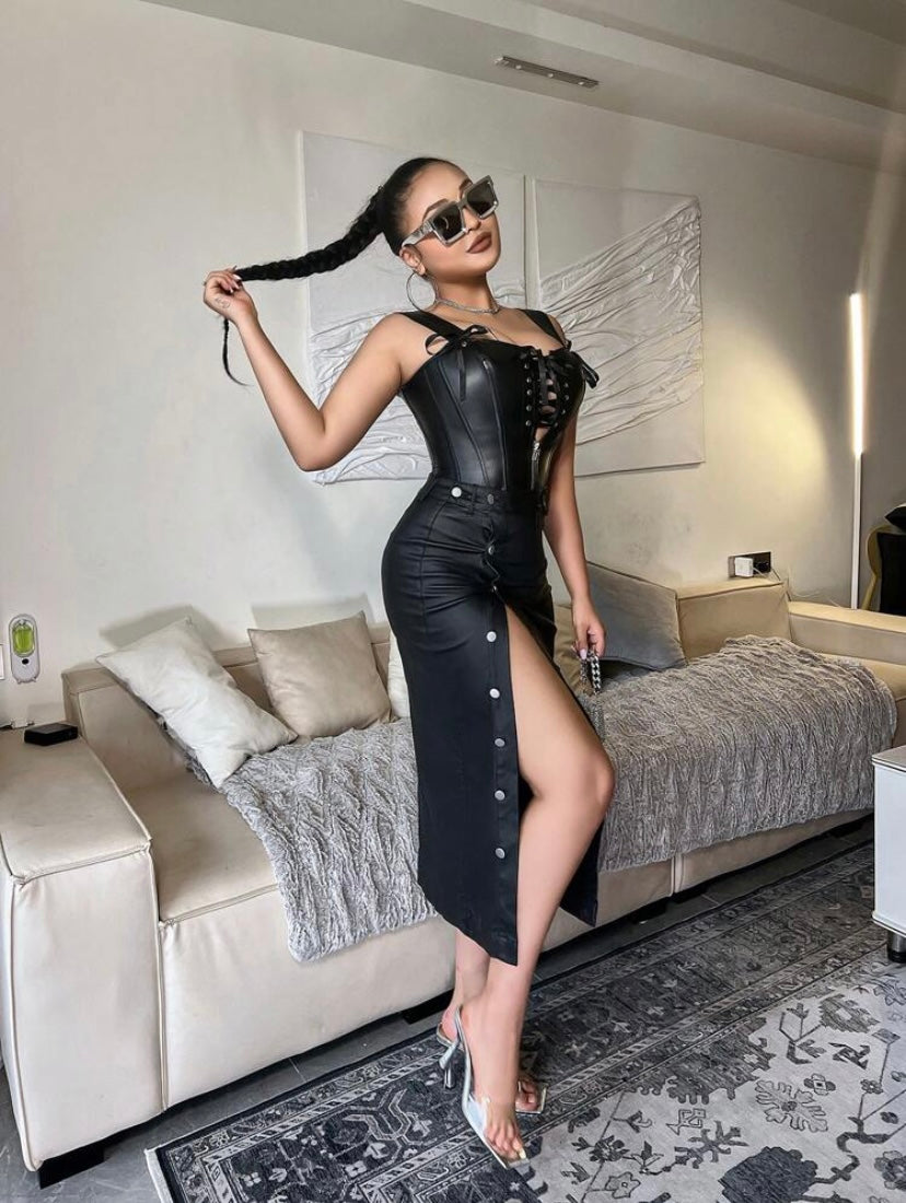 CM-BS414032 Women Casual Seoul Style High Waist Button Front Bodycon Skirt - Black