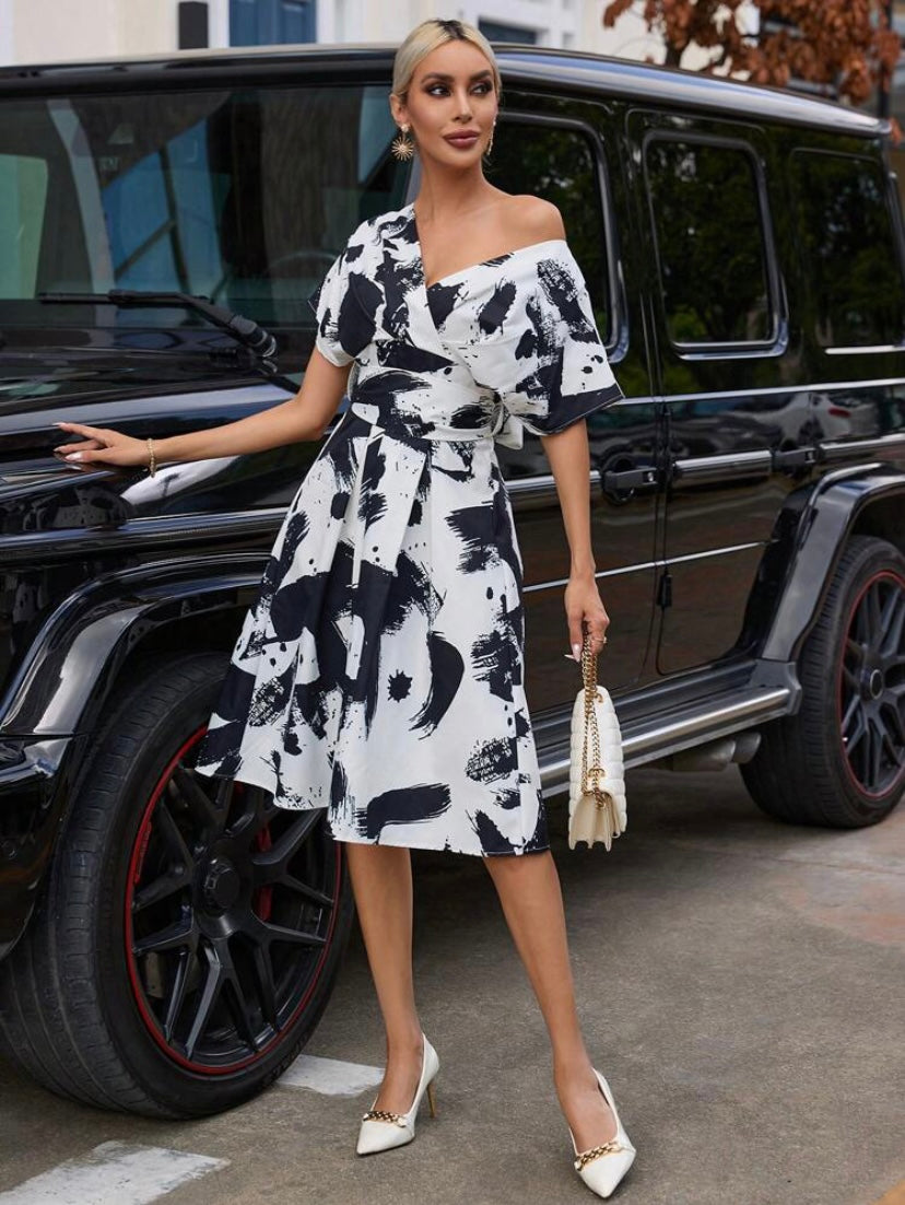 CM-DS192022 Women Trendy Bohemian Style Brush Print Asymmetrical Neck Dress