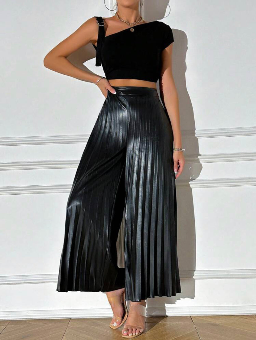 CM-BS630534 Women Elegant Seoul Style High Waist Pleated PU Leather Wide Leg Pants