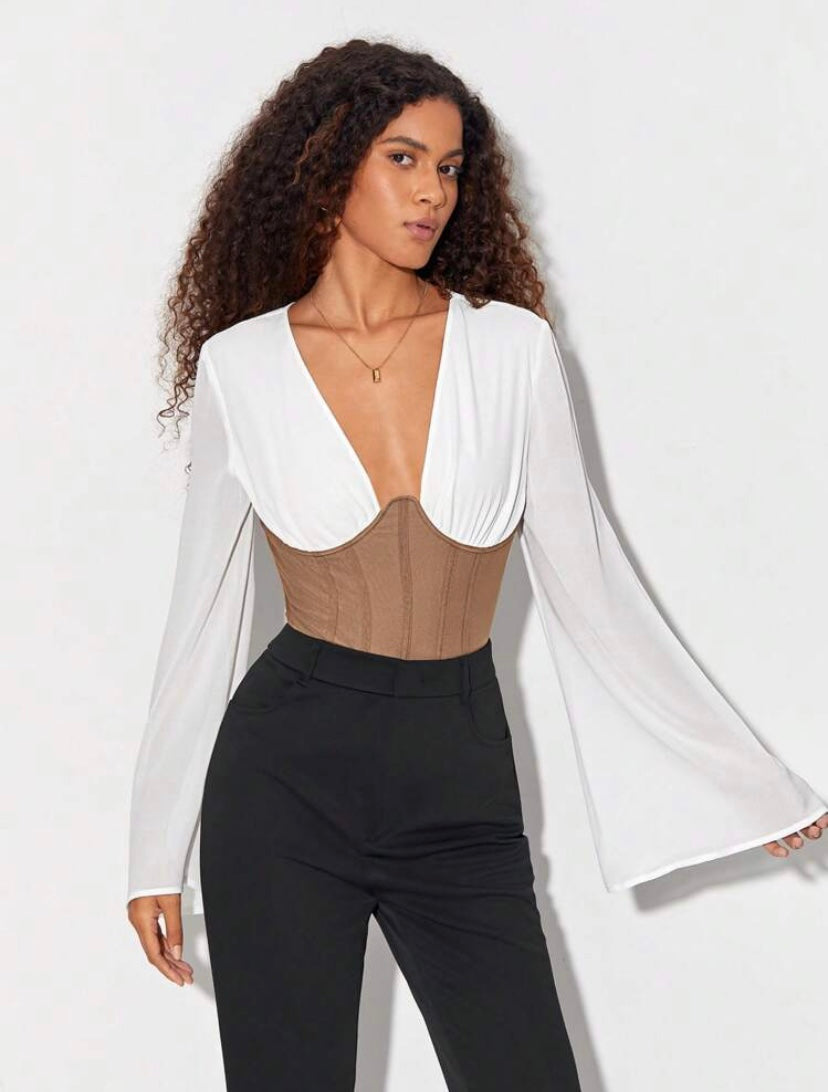 CM-TS152501 Women Elegant Seoul Style Two Tone Plunging Neck Trumpet Sleeve Bodysuit