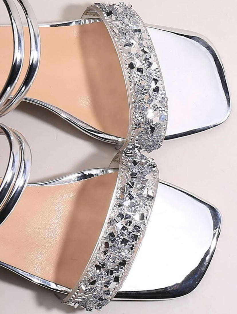 CM-SHS231717 Women Trendy Seoul Style Rhinestone Chunky Heeled Slide Sandals - Silver