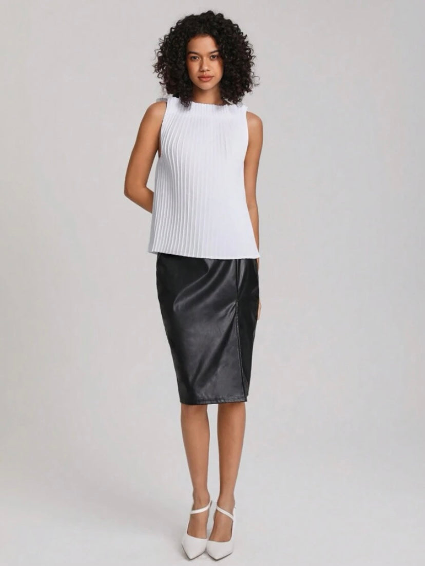 CM-TS756091 Women Casual Seoul Style Solid Pleated Detail Sleeveless Blouse - White