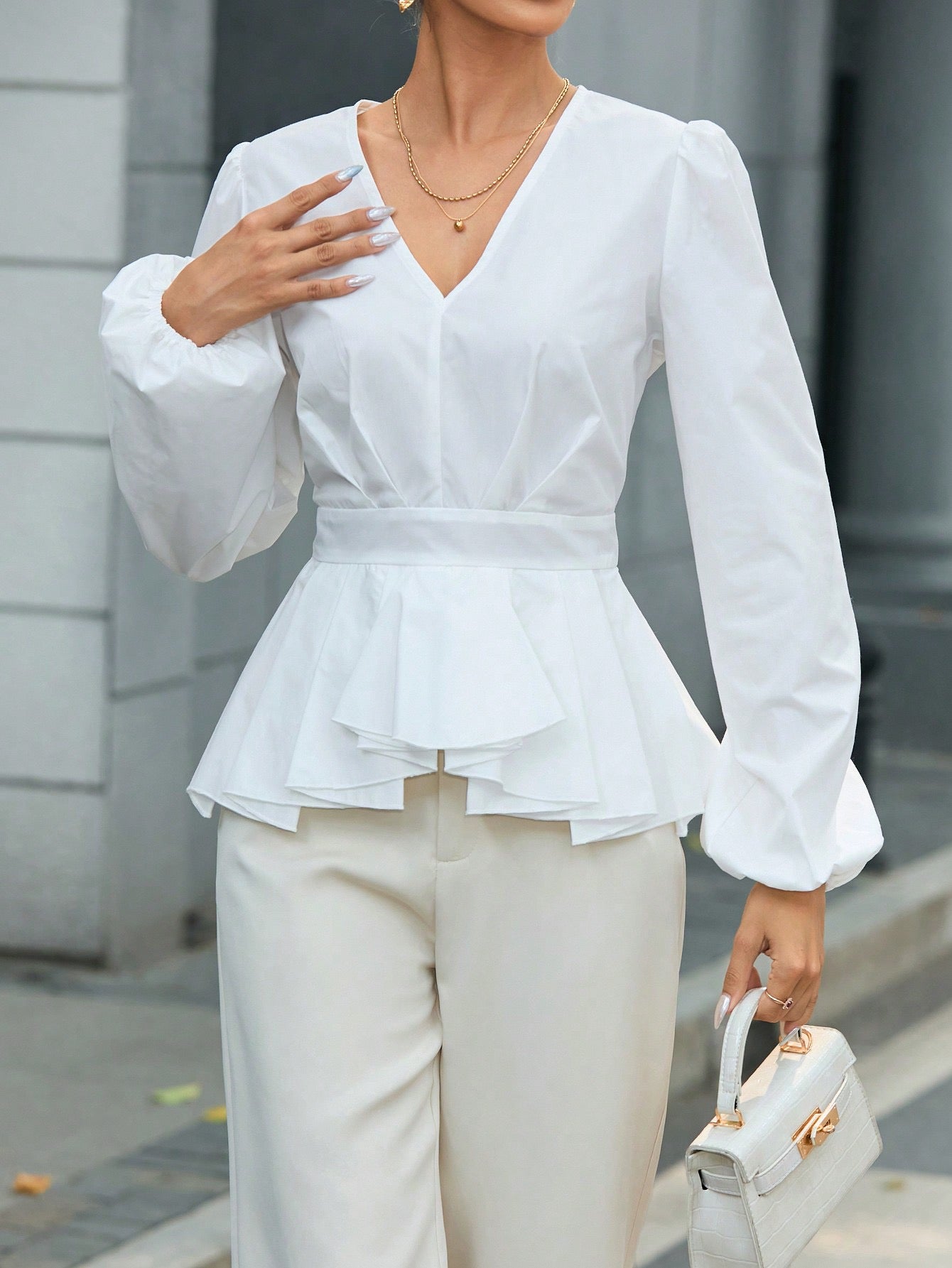 CM-TS250676 Women Elegant Seoul Style Lantern Sleeve Shirt With Ruffle Hem - White