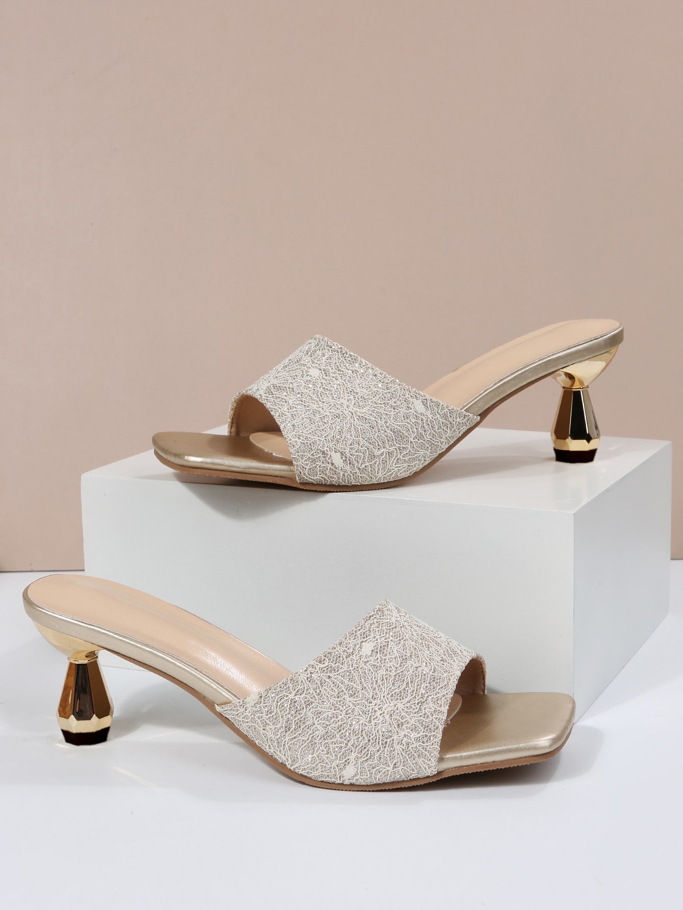CM-SHS179698 Women Trendy Seoul Style Minimalist Sculptural Heeled Mule Sandals - Gold
