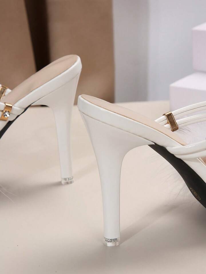 CM-SHS182622 Women Trendy Seoul Style Fluffy Point Toe Multi-Way Wear Pumps - White