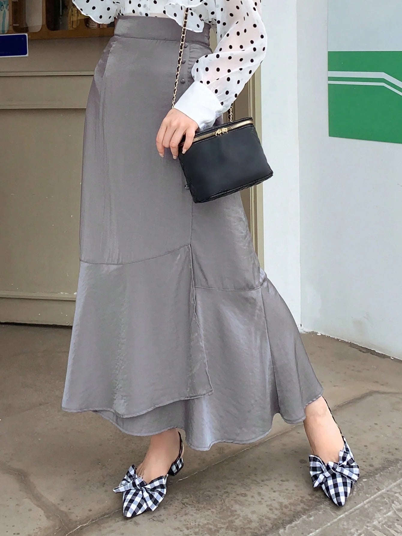 CM-BS440360 Women Elegant Seoul Style Solid Button Detail Ruffle Hem Skirt - Gray