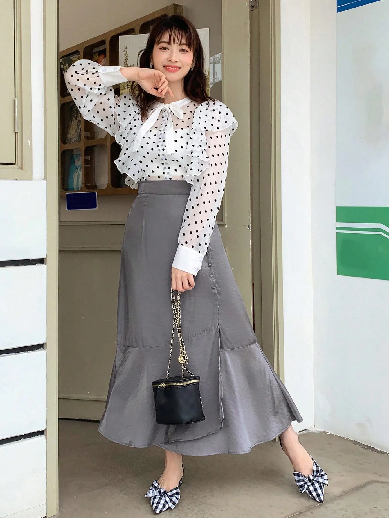 CM-BS440360 Women Elegant Seoul Style Solid Button Detail Ruffle Hem Skirt - Gray