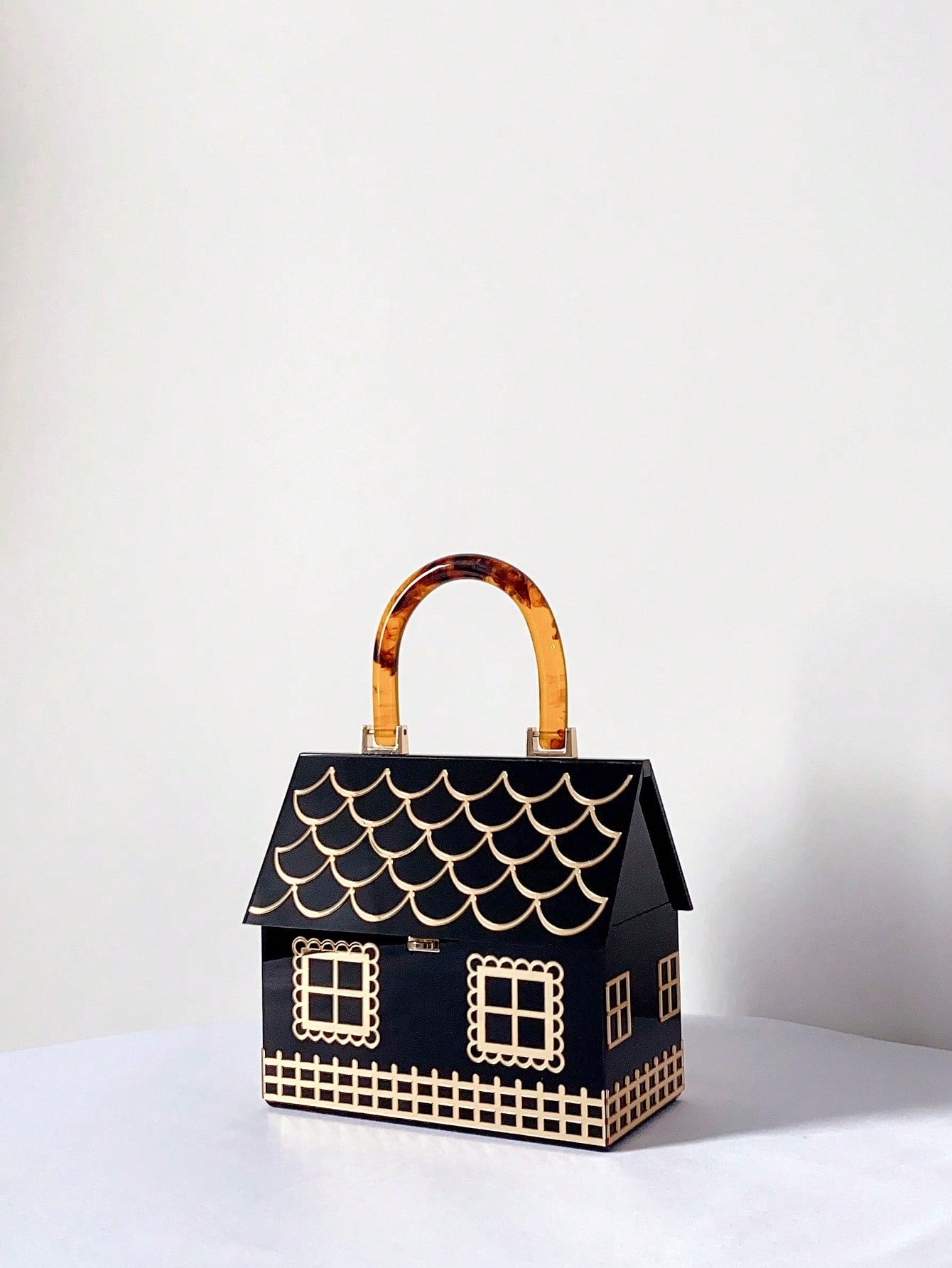 CM-BGS001141 Women Trendy Seoul Style House-Shaped Top Handle Handbag With Flip Cover