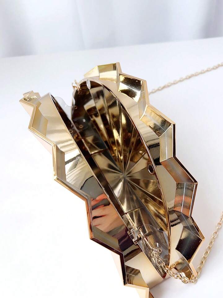 CM-BGS557131 Women Trendy Seoul Style Metallic Striped Asymmetric Clutch Bag - Gold