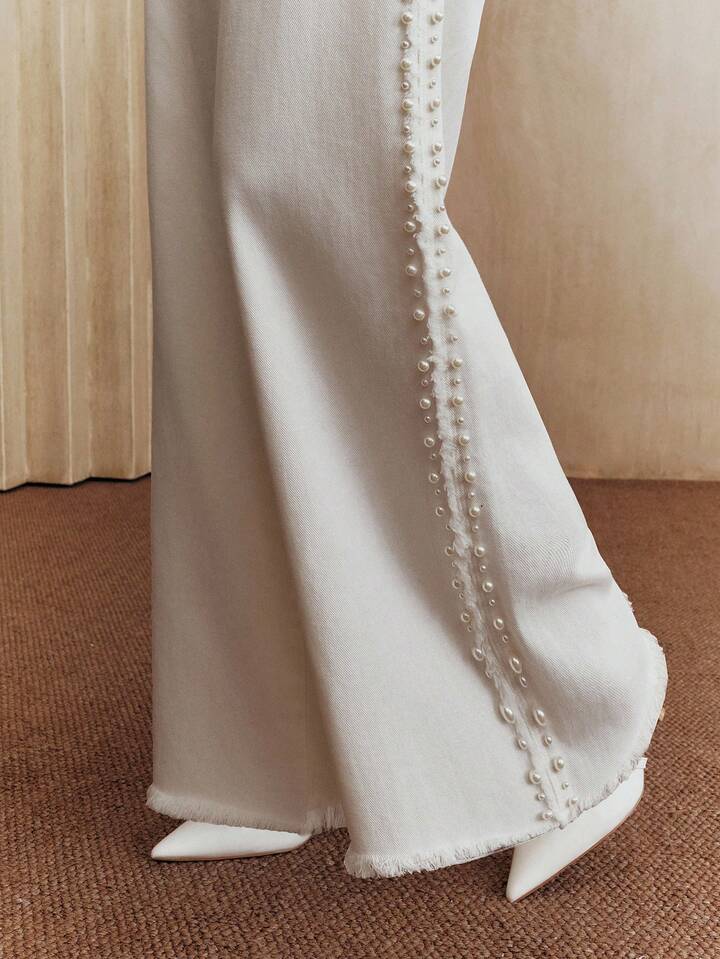 CM-BS925850 Women Elegant Seoul Style Mid Waist Faux Pearl Decor Pocket Wide Leg Loose Jeans - White