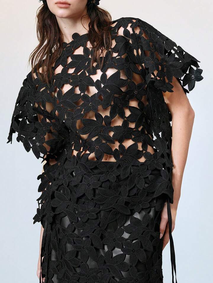 CM-TS667699 Women Elegant Seoul Style Round Neck Hollow Out Batwing Short Sleeve Sheer Top - Black