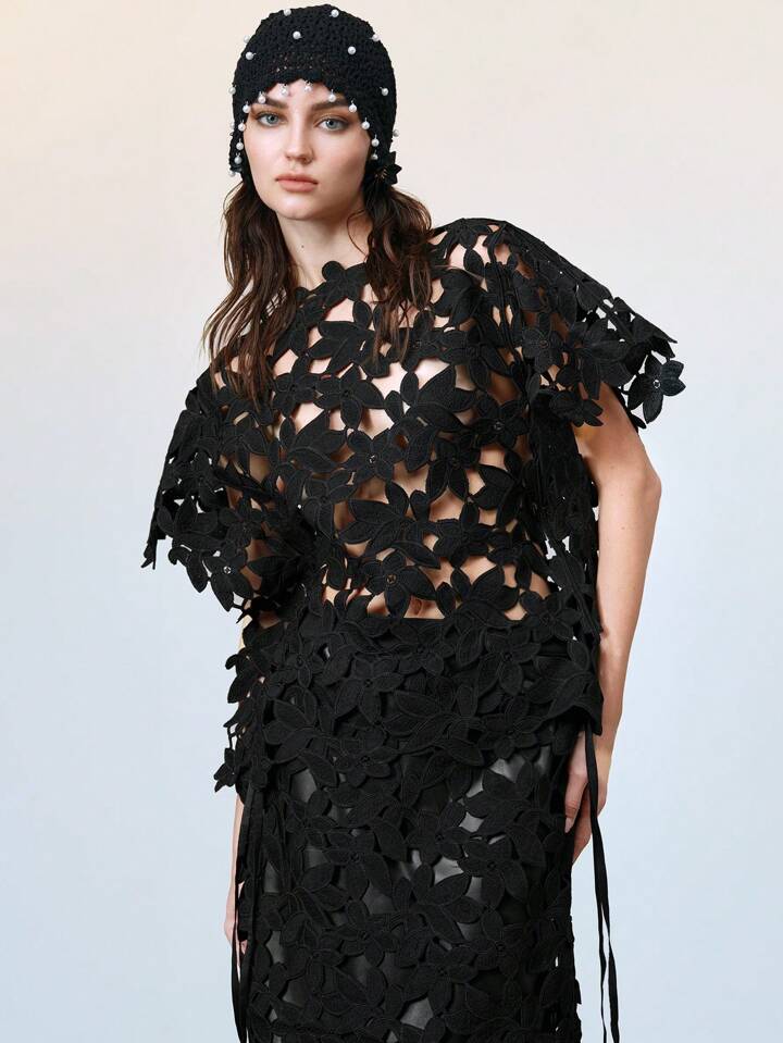 CM-TS667699 Women Elegant Seoul Style Round Neck Hollow Out Batwing Short Sleeve Sheer Top - Black