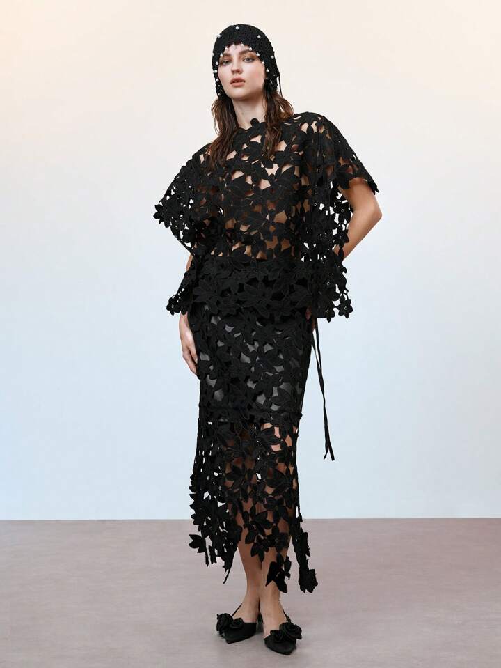 CM-TS667699 Women Elegant Seoul Style Round Neck Hollow Out Batwing Short Sleeve Sheer Top - Black