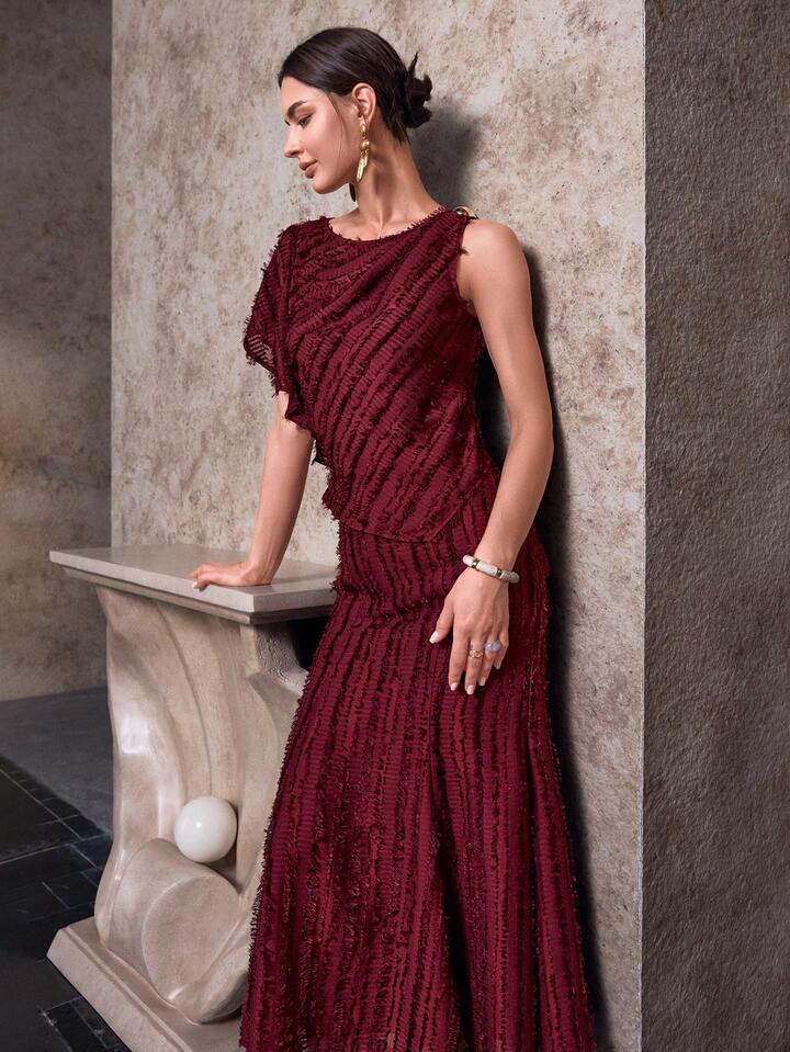 CM-SS009201 Women Elegant Seoul Style Spaghetti Strap Top With Striped Midi Skirt - Set