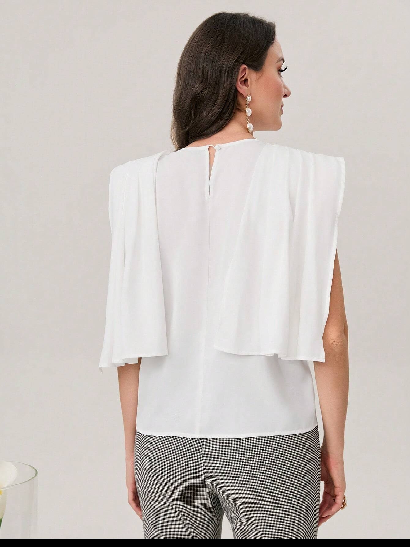 CM-TS051323 Women Causal Seoul Style Sleeveless Solid Shoulder Pad Blouse - White