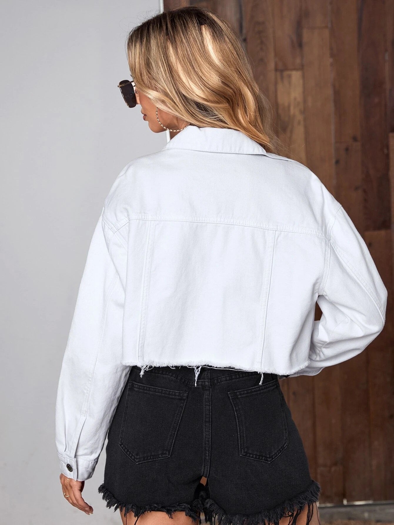 CM-CS666646 Women Casual Seoul Style Flap Pocket Raw Hem Denim Jacket - White