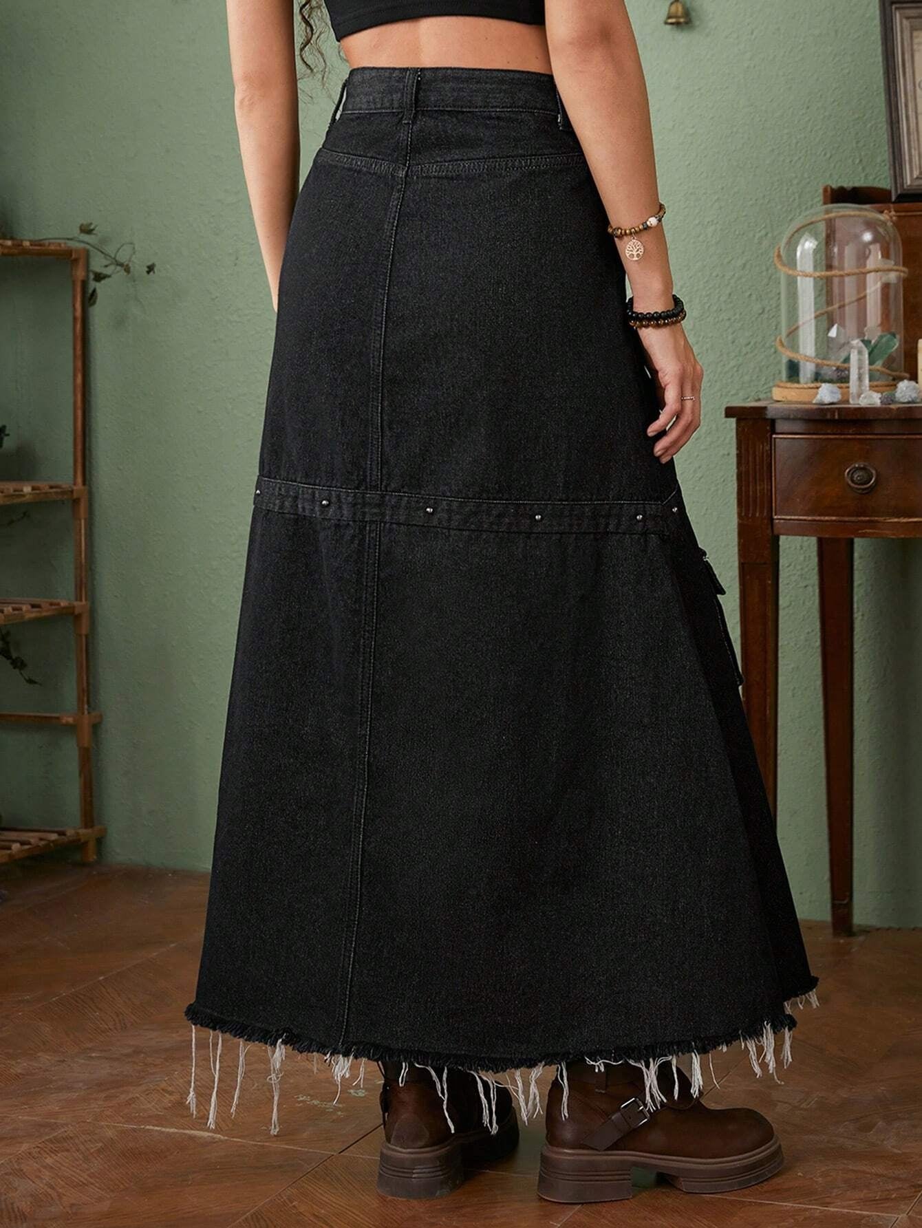 CM-BS160014 Women Preppy Seoul Style Flap Pocket Raw Hem Denim Skirt - Black
