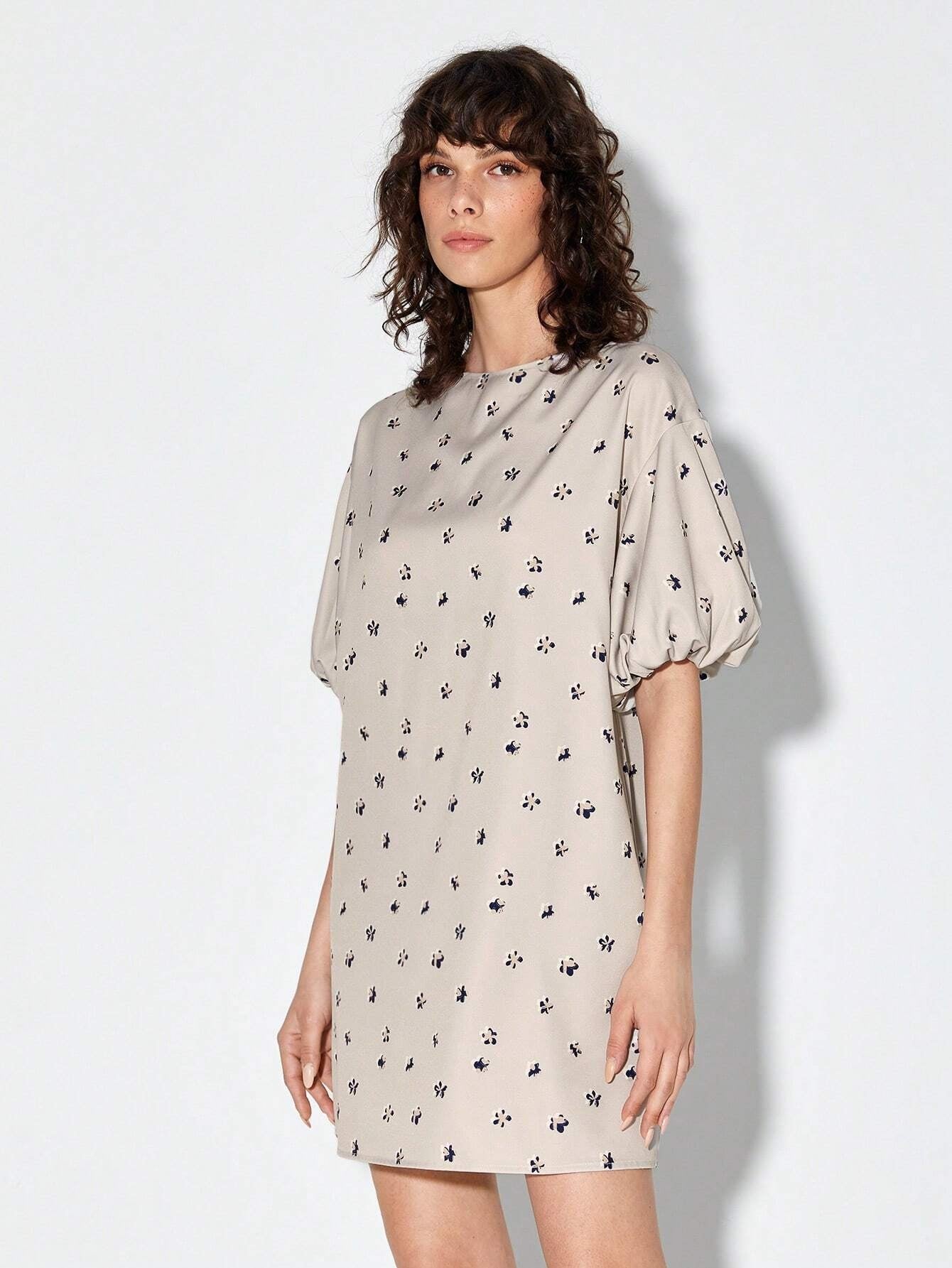 CM-DS442495 Women Casual Seoul Style Tie Back Allover Print Puff Sleeve Dress
