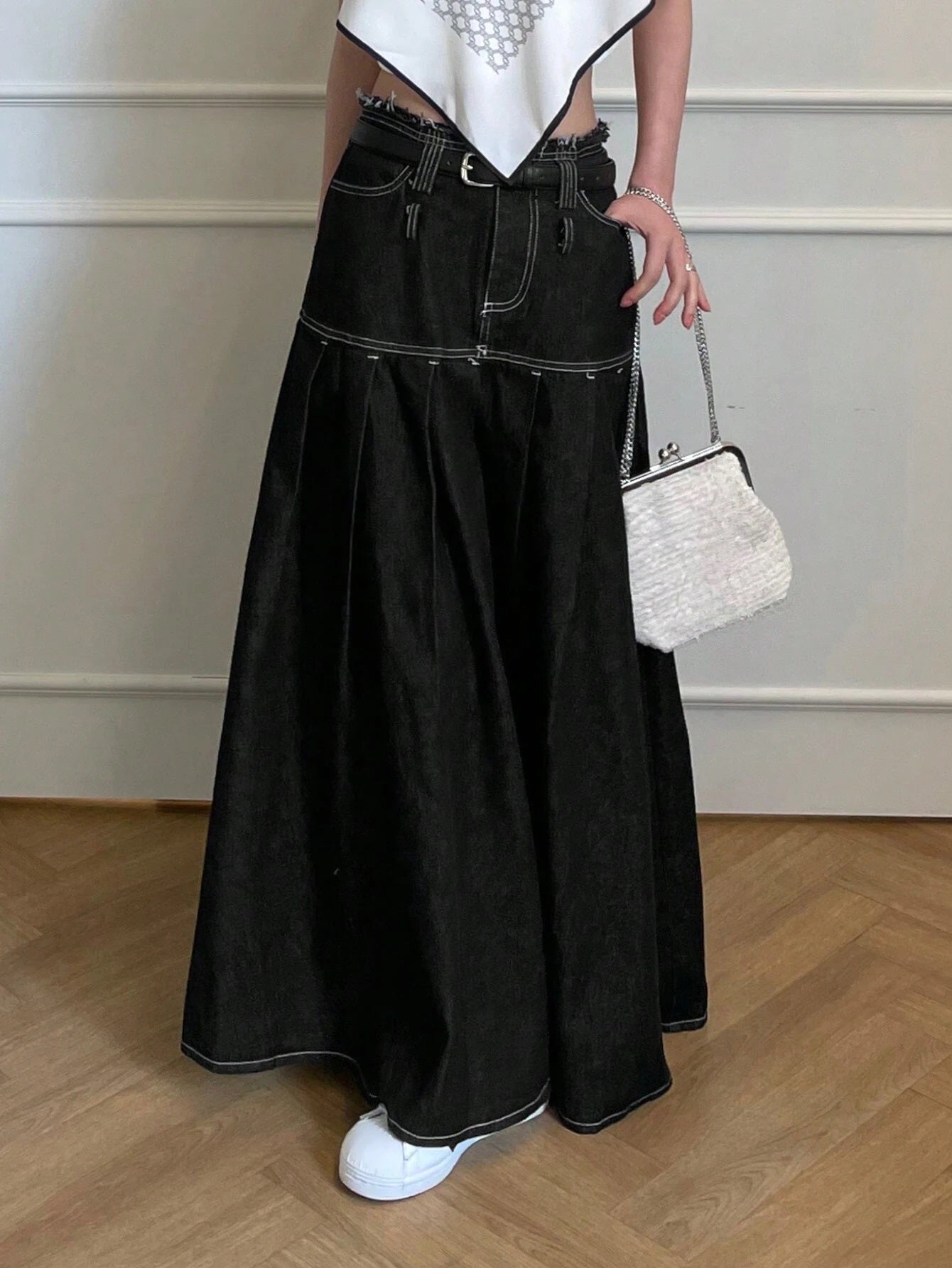 CM-BS263915 Women Preppy Seoul Style Solid Pleated Detail Denim Skirt - Black