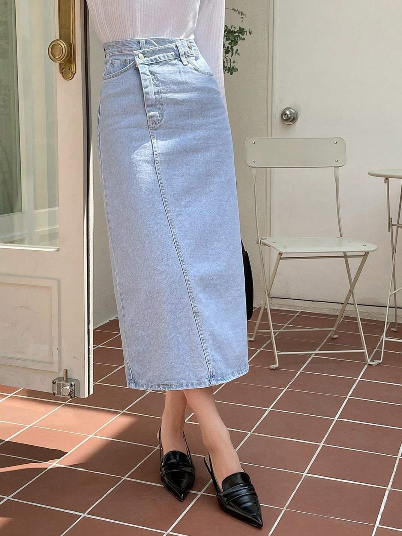 CM-BS325510 Women Casual Seoul Style Light Wash High Waist Split Back Denim Skirt