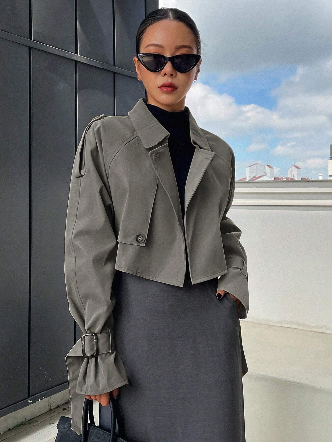 CM-CS727331 Women Elegant Seoul Style Buckle Raglan Sleeve Crop Trench Coat - Gray