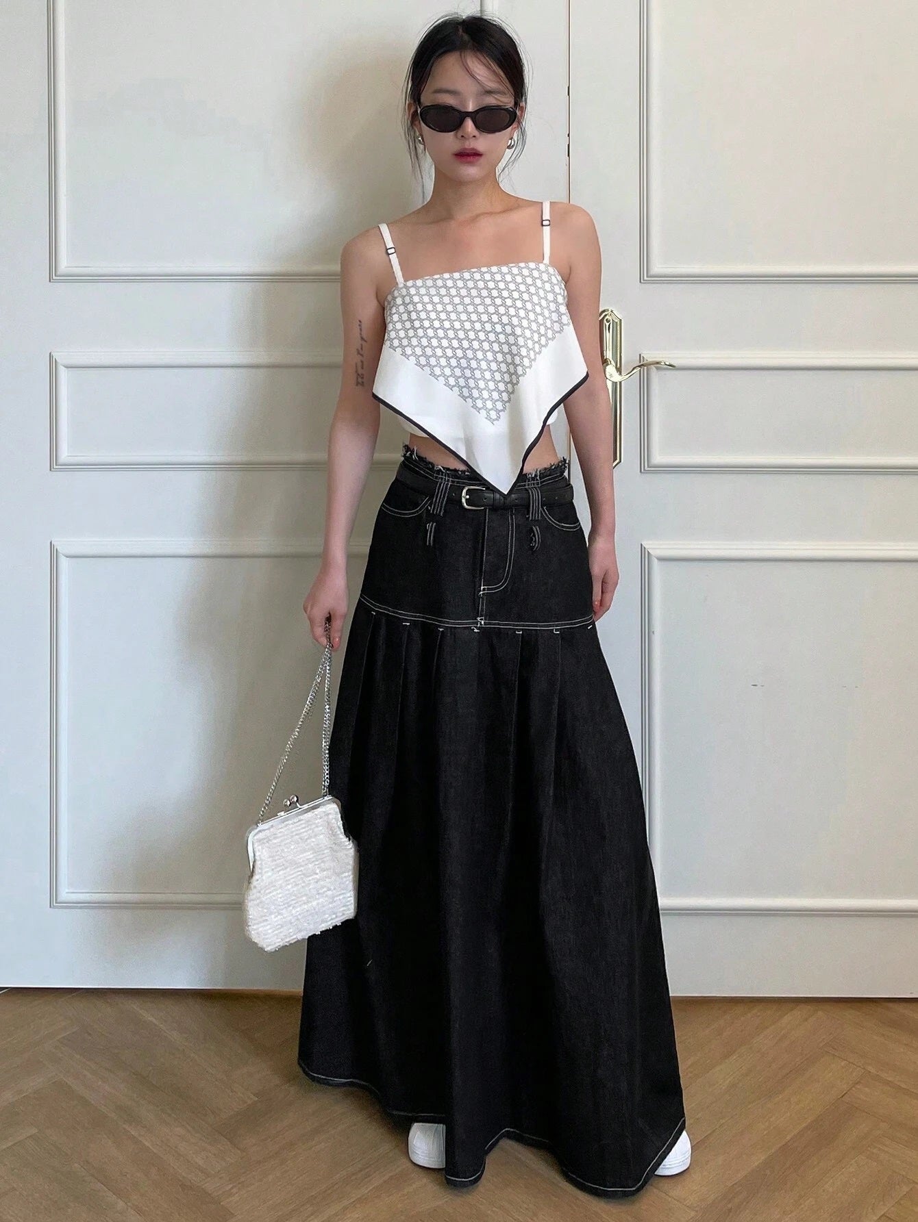 CM-BS263915 Women Preppy Seoul Style Solid Pleated Detail Denim Skirt - Black