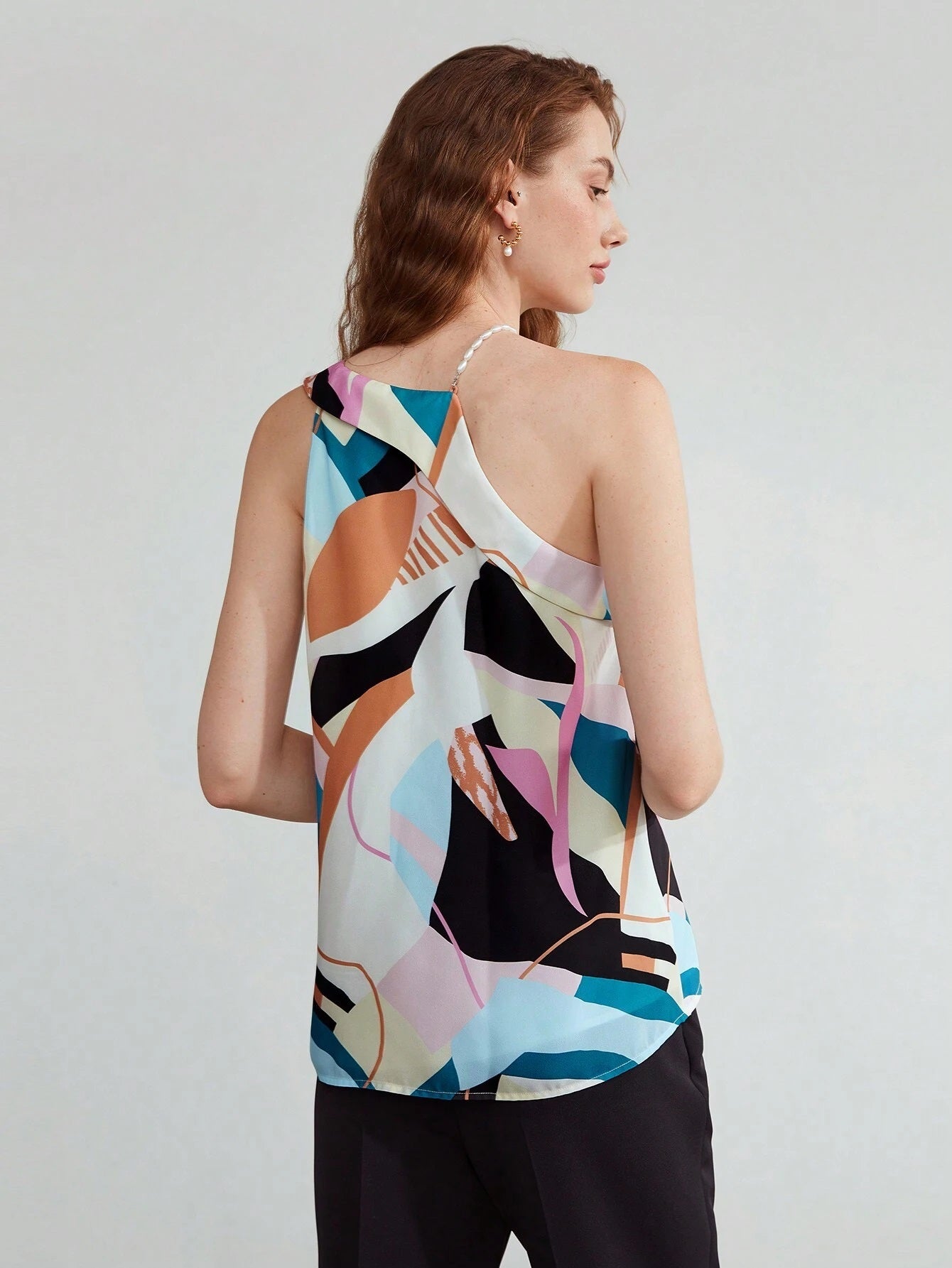 CM-TS411579 Women Elegant Seoul Styel Sleeveless Geometric Print Draped Blouse