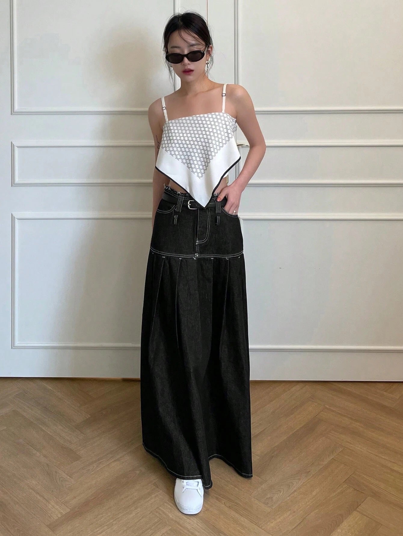 CM-BS263915 Women Preppy Seoul Style Solid Pleated Detail Denim Skirt - Black