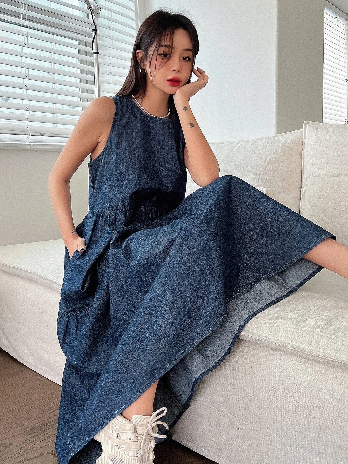 CM-DS222286 Women Casual Seoul Style Dark Wash Ruffle Hem Denim Smock Dress