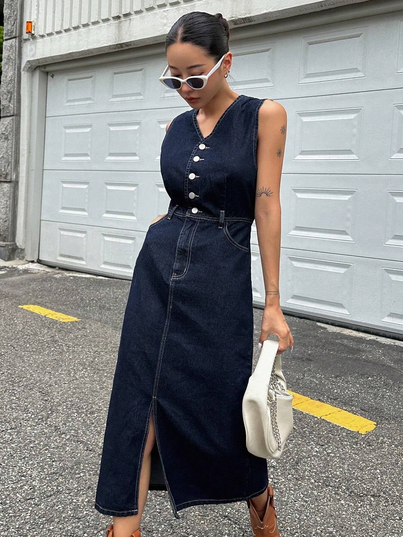 CM-DS407092 Women Casual Seoul Style Dark Wash Button Front Sleeveless Split Thigh Denim Dress