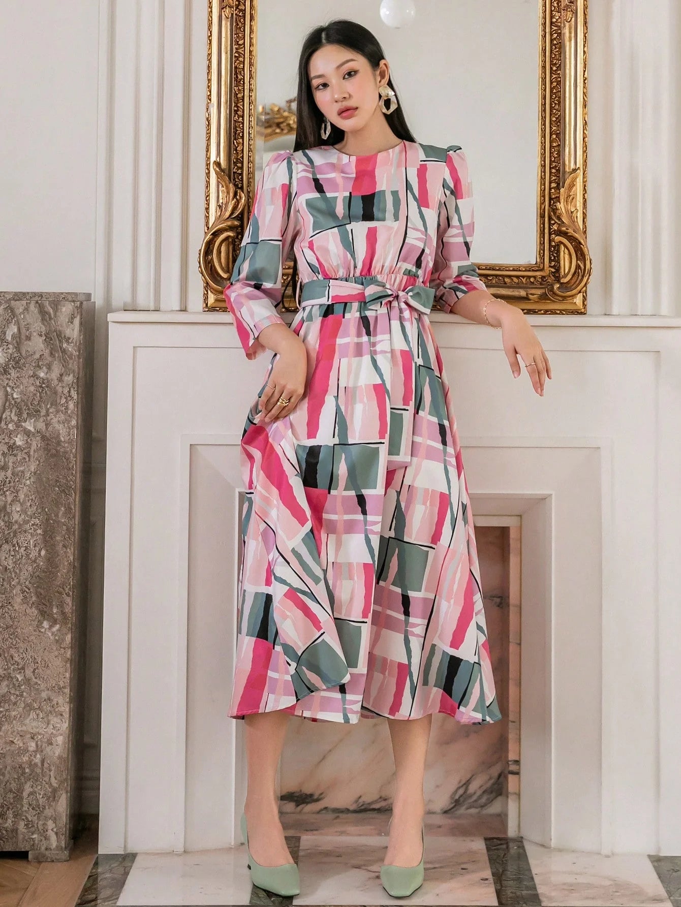 CM-DS694159 Women Casual Seoul Style Geometric Print Round Neck Belted Dress
