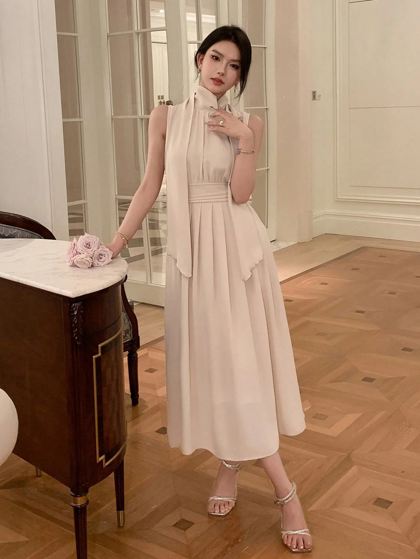 CM-DS634353 Women Elegant Seoul Style Stand Collar Sleeveless Solid Pleated Detail Dress