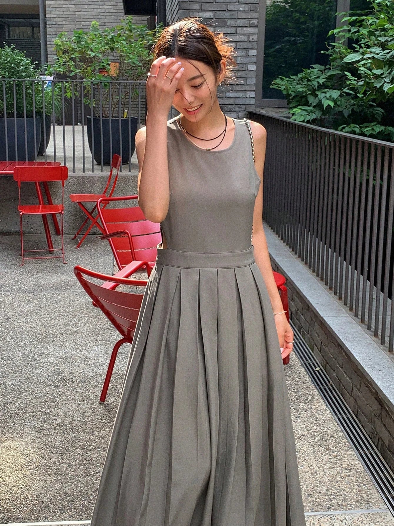 CM-DS286867 Women Casual Seoul Style Round Neck Sleeveless Solid Pleated Hem Dress - Gray