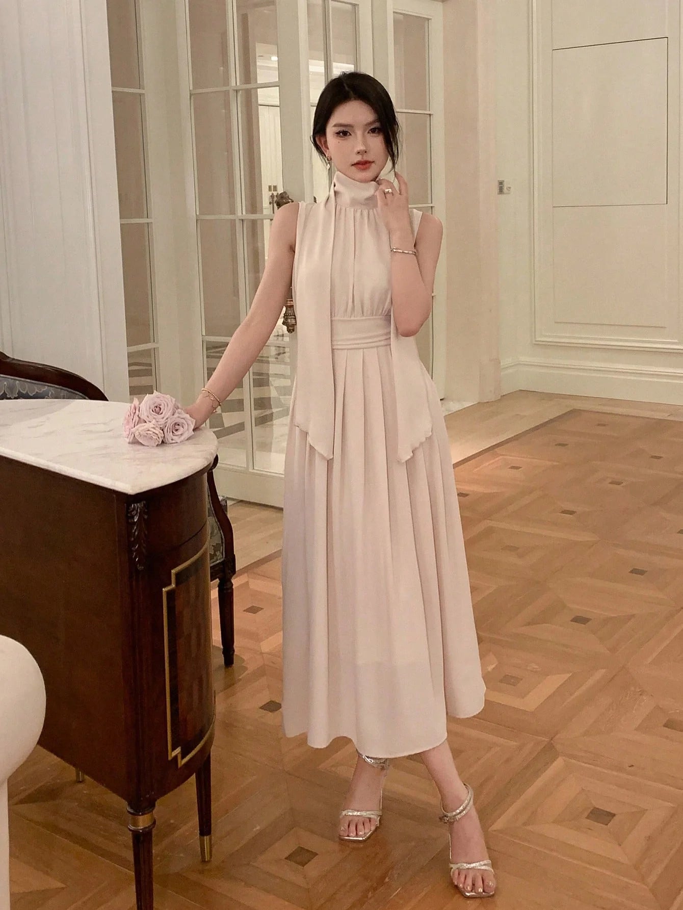 CM-DS634353 Women Elegant Seoul Style Stand Collar Sleeveless Solid Pleated Detail Dress