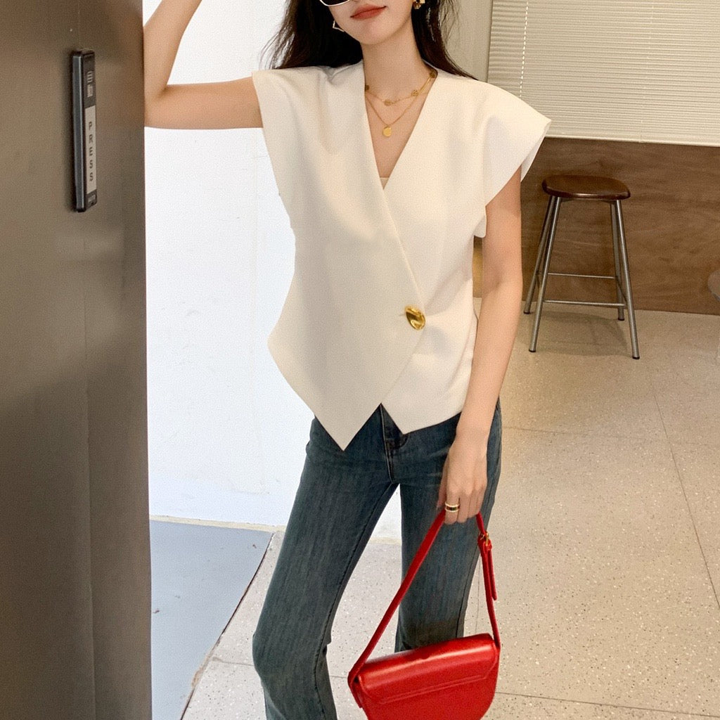 CM-TS001029 Women Casual Seoul Style V-Neck Slim Fit One Button Vest Top