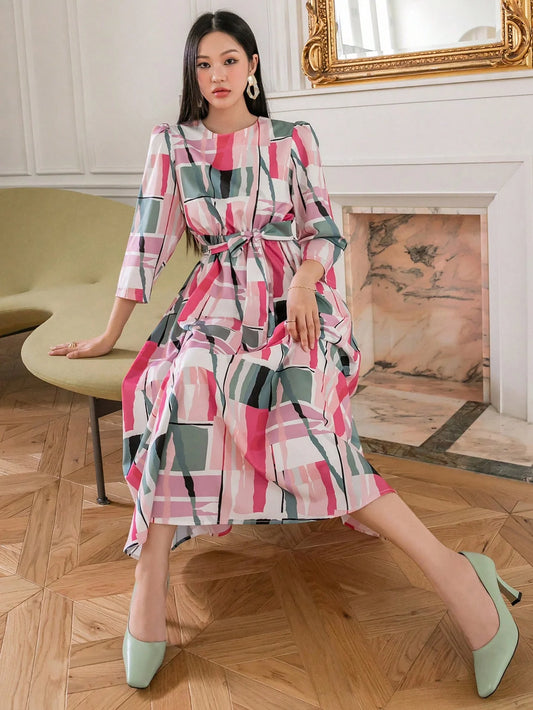 CM-DS694159 Women Casual Seoul Style Geometric Print Round Neck Belted Dress