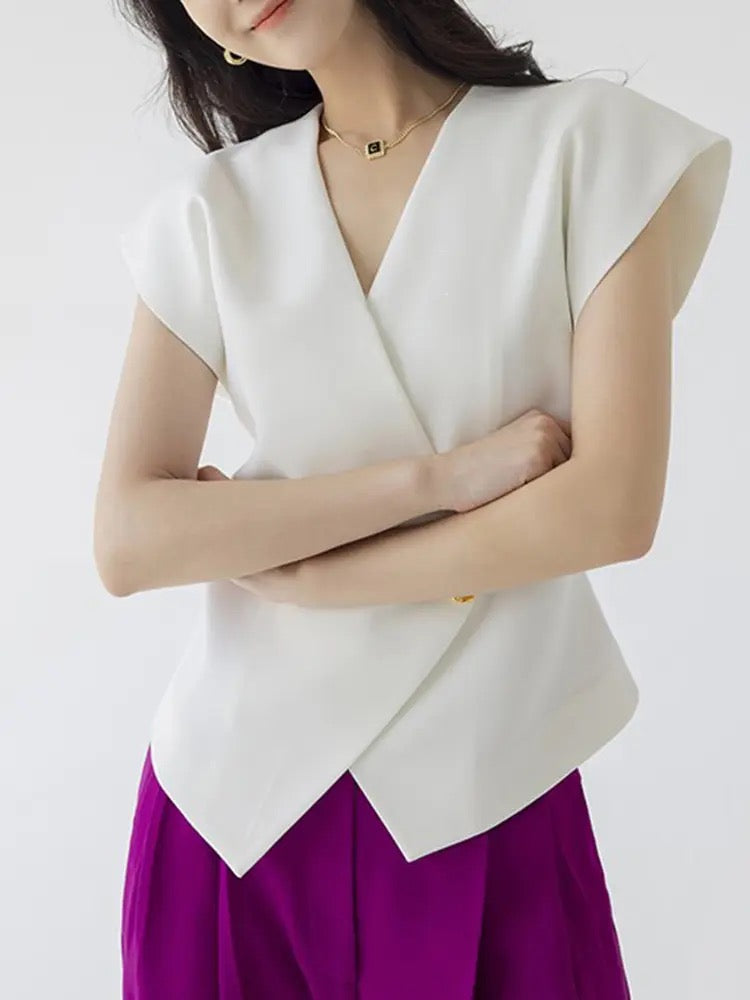 CM-TS001029 Women Casual Seoul Style V-Neck Slim Fit One Button Vest Top