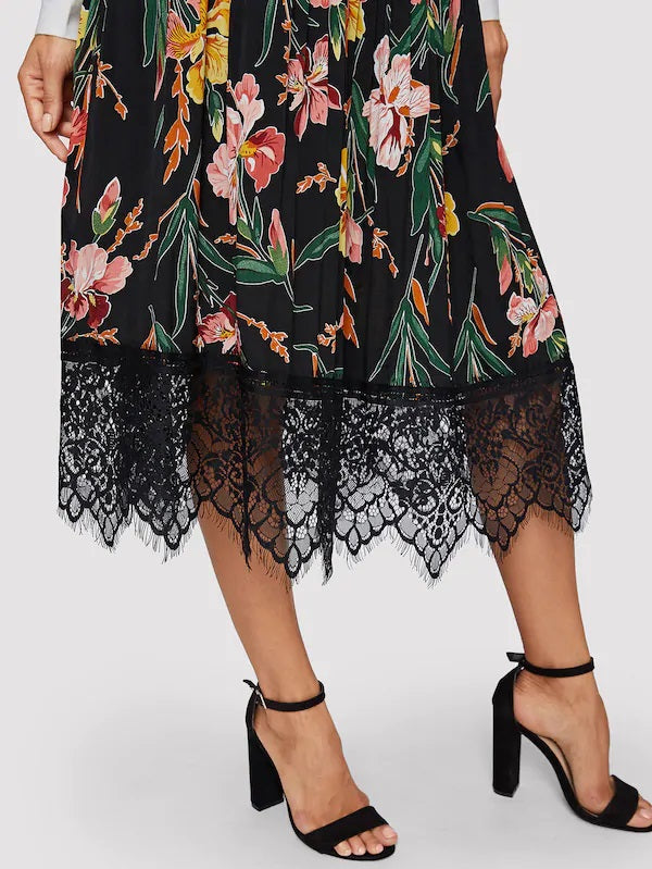 CM-BS104252 Women Casual Seoul Style Floral Print Contrast Lace Hem Skirt - Black