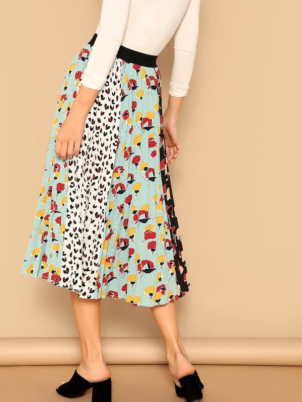 CM-BS210601 Women Casual Seoul Style Leopard And Floral Print Pleated Skirt