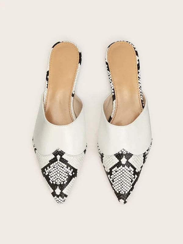 CM-SHS626355 Women Elegant Seoul Style Point Toe Snakeskin Print Flat Mules - White