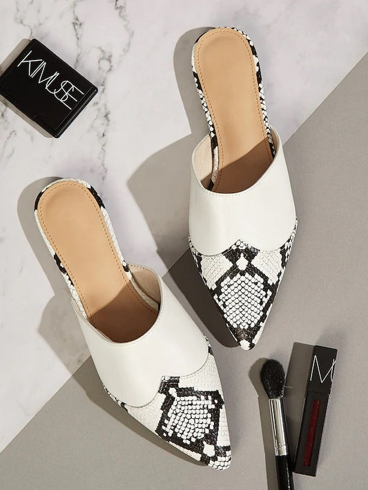 CM-SHS626355 Women Elegant Seoul Style Point Toe Snakeskin Print Flat Mules - White