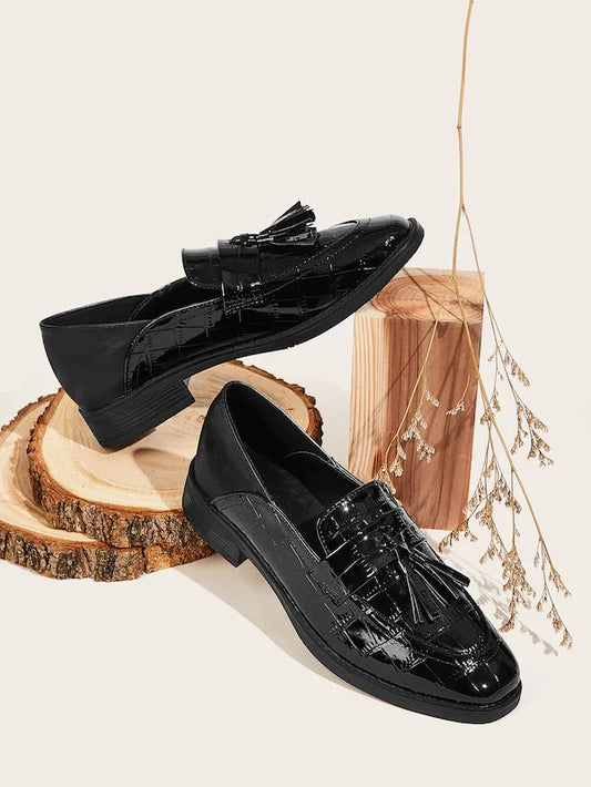 CM-SHS807060 Women Elegant Seoul Style Tassel Decor Croc Embossed Loafers - Black