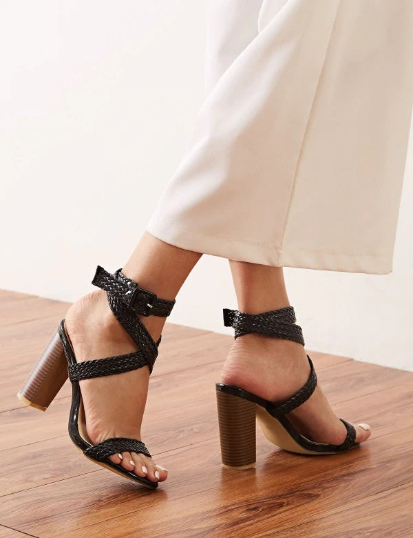 CM-SHS916480 Women Elegant Seoul Style Plaited Cross Strap Chunky Heels - Black