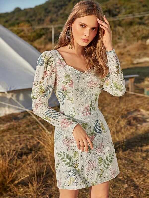 CM-DS114806 Women Bohemian Style Sweetheart Long Sleeve Tropical Prints Schiffy Short Dress