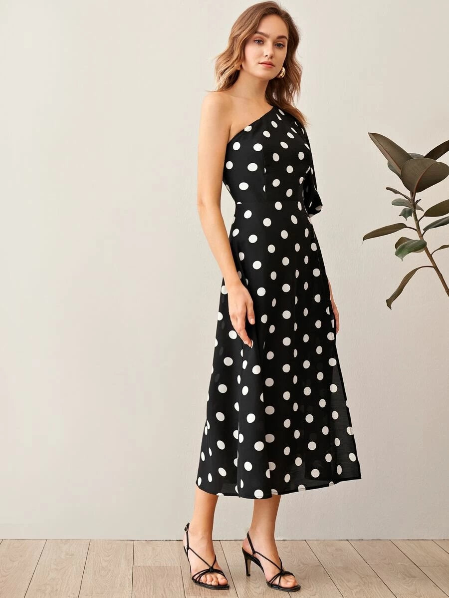 CM-DS110144 Women Casual Seoul Style One Shoulder Puff Sleeve Split Hem Polka Dot Dress - Black