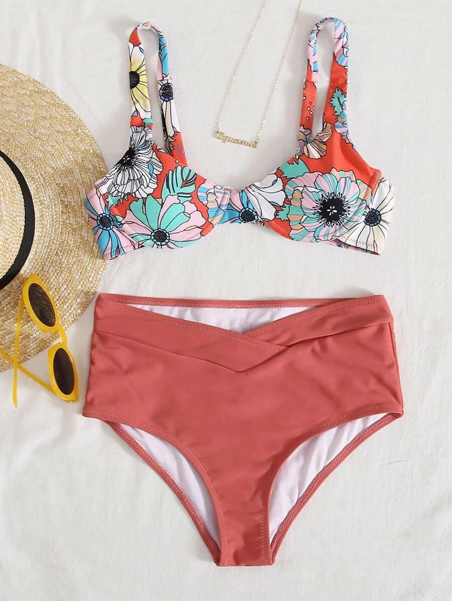 CM-SWS507506 Women Trendy Seoul Style Floral Print Underwire Bikini Swimsuit