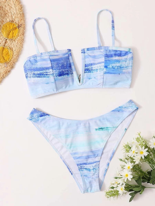 CM-SWS520033 Women Trendy Seoul Style Sea Wave Print V Wired Bikini Swimsuit - Blue