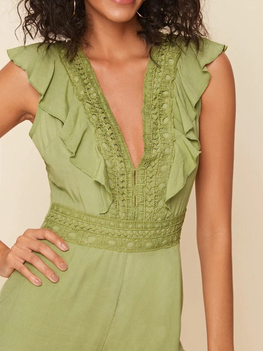 CM-JS424703 Women Trendy Bohemian Style Sleeveless Ruffle Trim Lace Insert Capri Jumpsuit - Green