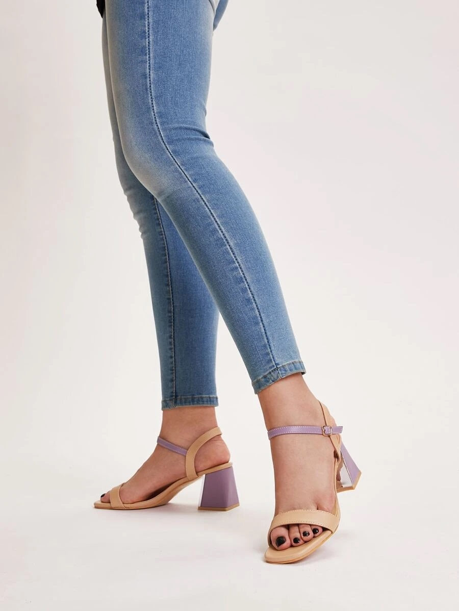 CM-SHS525568 Women Casual Seoul Style Ankle Strap Chunky Heeled Sandals - Apricot