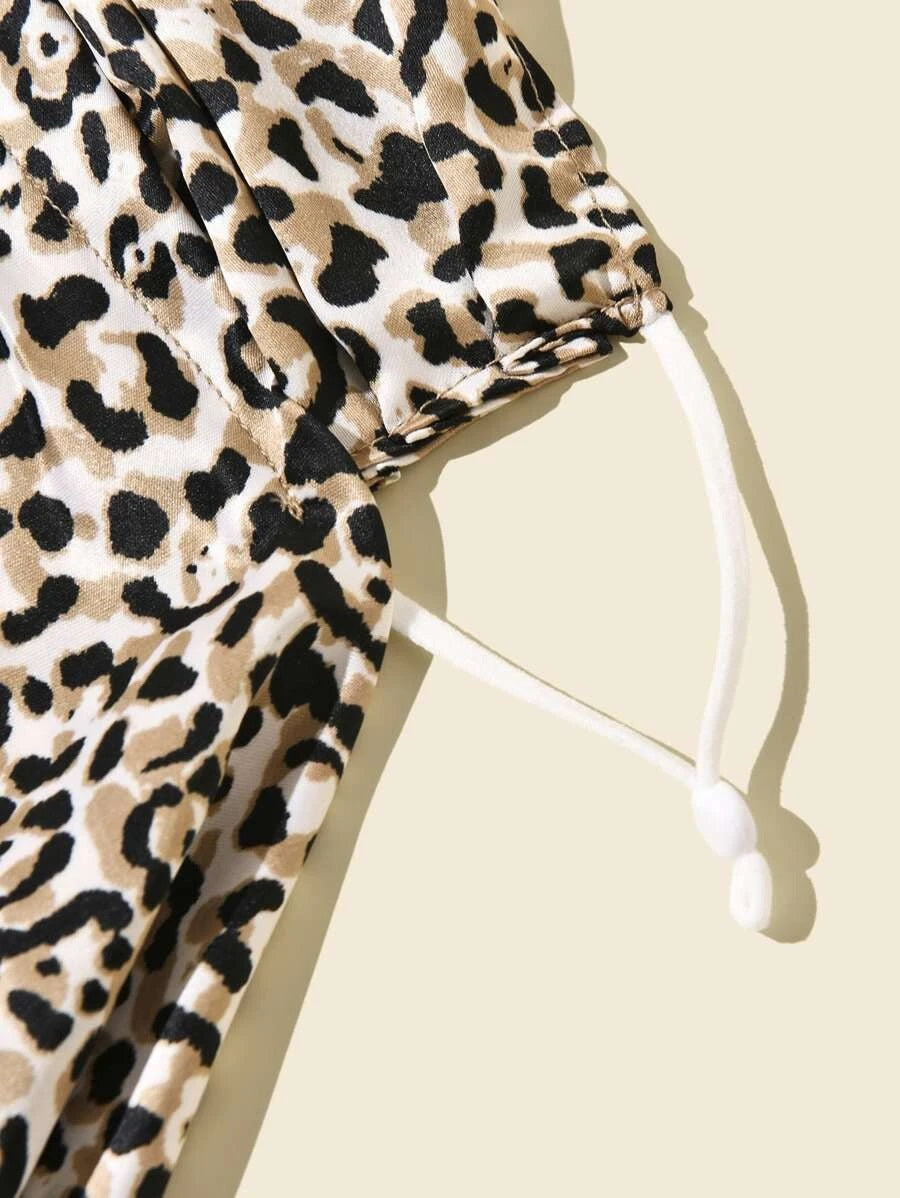 CM-FS716299 Women Leopard Pattern Silk Scarf Mask